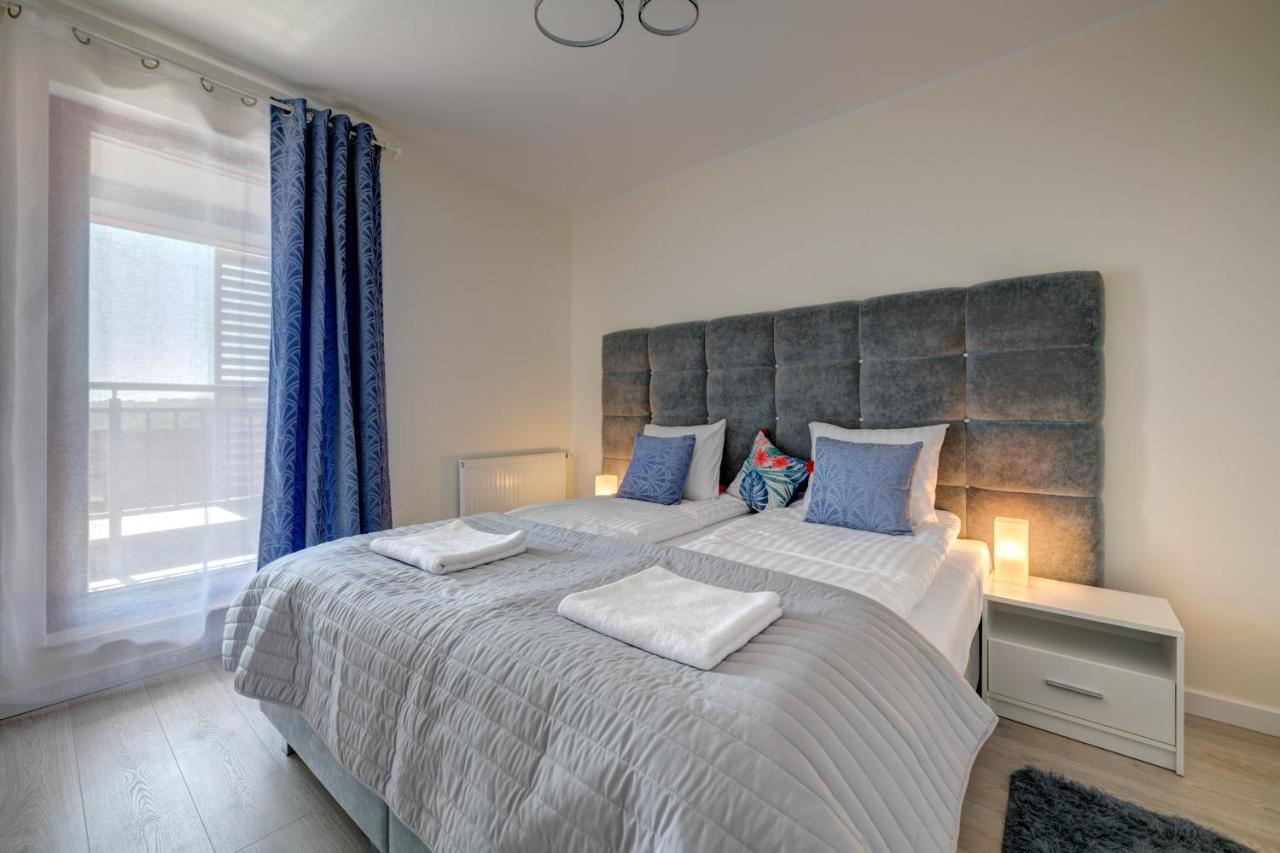 Live & Travel Apartments - Waterlane Island Гданьск Экстерьер фото